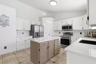 3339 S Hunter Farm Way, West Valley, UT 84128 - Photo 15