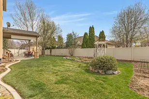 2943 W Current Creek Dr, South Jordan, UT 84095 - Photo 39