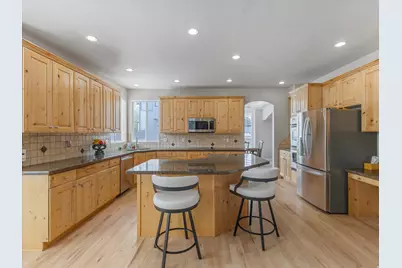 2943 W Current Creek Dr, South Jordan, UT 84095 - Photo 7