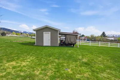 220 E 300 N, Hyde Park, UT 84318 - Photo 33