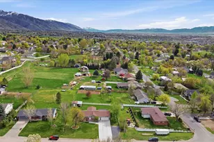 220 E 300 N, Hyde Park, UT 84318 - Photo 35