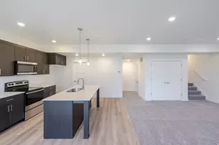 6502 W Knox Creek Cv, Herriman, UT 84096 - Photo 7