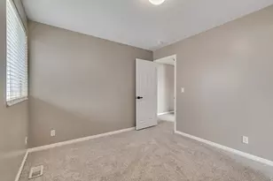 1474 N 175 E, Layton, UT 84041 - Photo 17