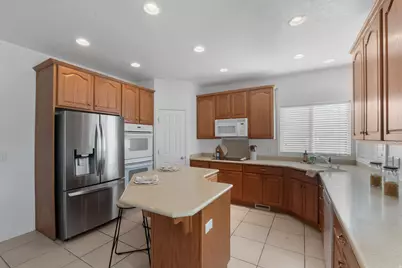 1818 E Latimer Ct, Millcreek, UT 84106 - Photo 11