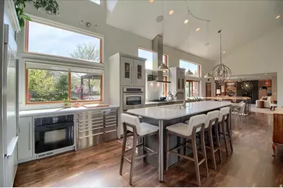 4 Cherrywoods Ln, Sandy, UT 84092 - Photo 11