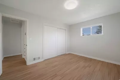 2761 E 4135 S, Holladay, UT 84124 - Photo 9