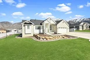 916 N Rocky Mountain Way, Elk Ridge, UT 84651 - Photo 3