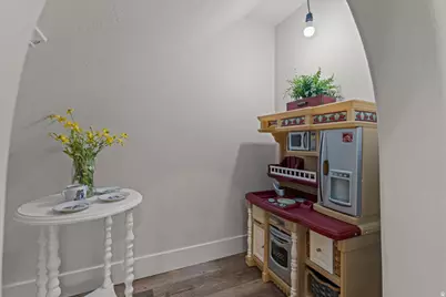 455 E 900 S, Centerville, UT 84014 - Photo 31