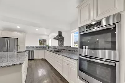 4652 W Vista Dr, Highland, UT 84003 - Photo 7