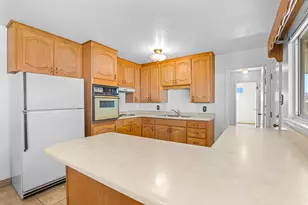 5170 S Charlotte Ave, Kearns, UT 84118 - Photo 17