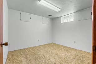 5170 S Charlotte Ave, Kearns, UT 84118 - Photo 33