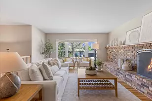 8628 S Mount Majestic Rd, Sandy, UT 84093 - Photo 5