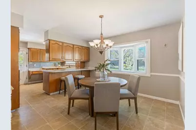 8628 S Mount Majestic Rd, Sandy, UT 84093 - Photo 7