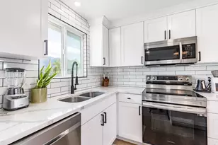 10251 S 535 E, Sandy, UT 84070 - Photo 9