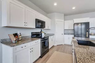 4867 N Canaan Peak Dr, Eagle Mountain, UT 84005 - Photo 7