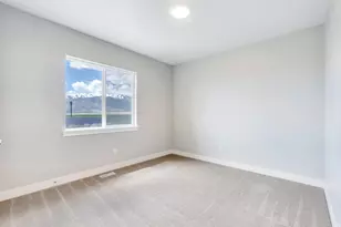 4867 N Canaan Peak Dr, Eagle Mountain, UT 84005 - Photo 17