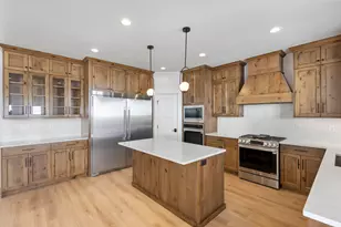 656 E Mountain Rd N, North Ogden, UT 84414 - Photo 3