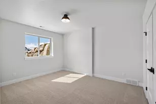 656 E Mountain Rd N, North Ogden, UT 84414 - Photo 17