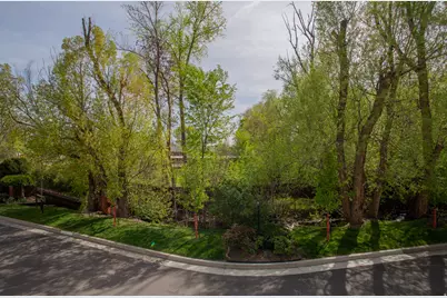 808 E Shady Creek Pl, Millcreek, UT 84106 - Photo 39