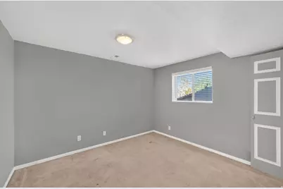 5572 W Jeremiah Dr, Kearns, UT 84118 - Photo 23