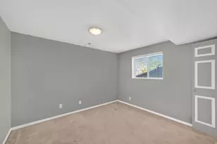 5572 W Jeremiah Dr, Kearns, UT 84118 - Photo 23