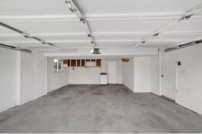 5572 W Jeremiah Dr, Kearns, UT 84118 - Photo 25