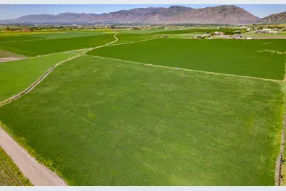 2710 W 6400 S #1, Wellsville, UT 84339 - Photo 11