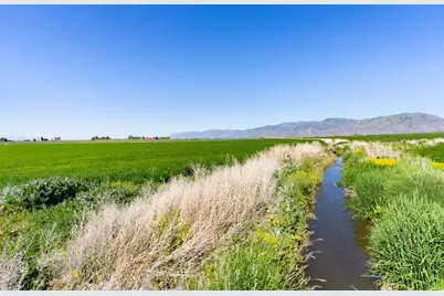 2710 W 6400 S #1, Wellsville, UT 84339 - Photo 17
