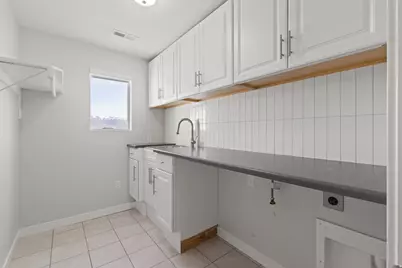 3504 S Laurel Ln, Syracuse, UT 84075 - Photo 37