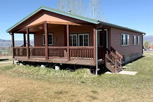 220 S 600 E, Spring City, UT 84662 - Photo 3