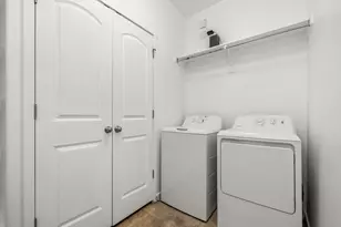 203 E Jordan Ridge Blvd, Saratoga Springs, UT 84045 - Photo 15