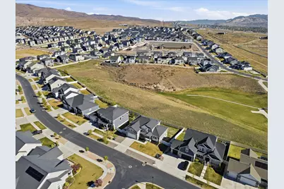 1318 W Wasatch Dr S, Saratoga Springs, UT 84045 - Photo 53