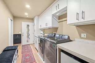 5750 Glenbrook Dr, Holladay, UT 84121 - Photo 35