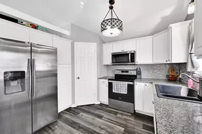 5414 S 3400 W, Roy, UT 84067 - Photo 11