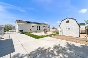 847 S 810 W, Tooele, UT 84074 - Photo 19