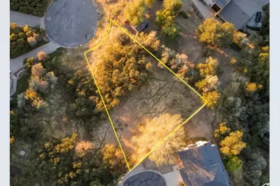 3721 S Oakridge Ct E, Bountiful, UT 84010 - Photo 1