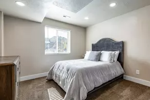 1977 E Redshoulder Dr N, Layton, UT 84040 - Photo 17