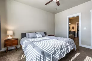 1977 E Redshoulder Dr N, Layton, UT 84040 - Photo 9