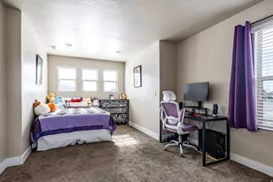 1977 E Redshoulder Dr N, Layton, UT 84040 - Photo 13