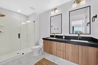 723 N 300 W #7, Salt Lake City, UT 84103 - Photo 11