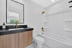 723 N 300 W, Salt Lake City, UT 84103 - Photo 15