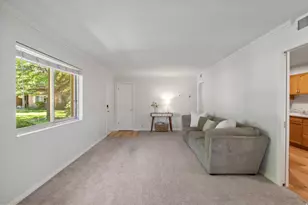 2219 E Carriage Ln S, Holladay, UT 84117 - Photo 5