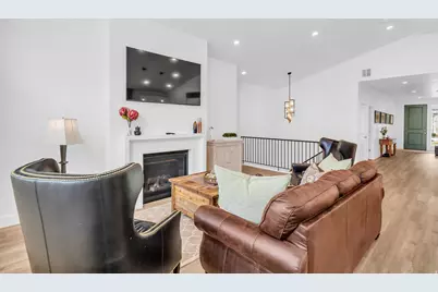 9178 S Renoir Ln, Cottonwood Heights, UT 84093 - Photo 11