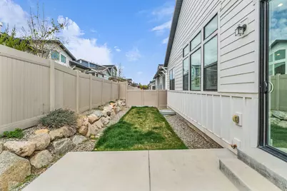 9178 S Renoir Ln, Cottonwood Heights, UT 84093 - Photo 7