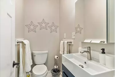 653 S 1300 E, Salt Lake City, UT 84102 - Photo 17