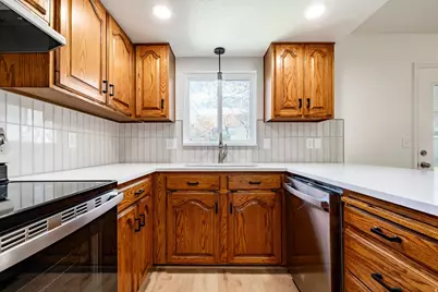 1320 N Winston Dr, Kaysville, UT 84037 - Photo 5