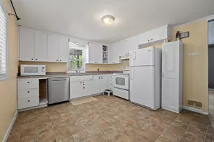 340 N 200 W, Springville, UT 84663 - Photo 9
