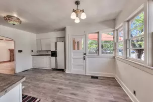 125 E 200 N, Moab, UT 84532 - Photo 9