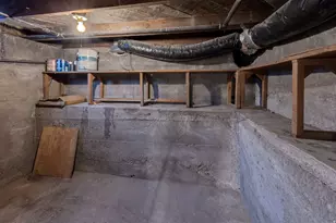 125 E 200 N, Moab, UT 84532 - Photo 27