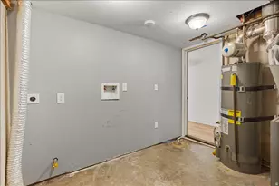 2468 E Redondo Ave S, Salt Lake City, UT 84108 - Photo 29